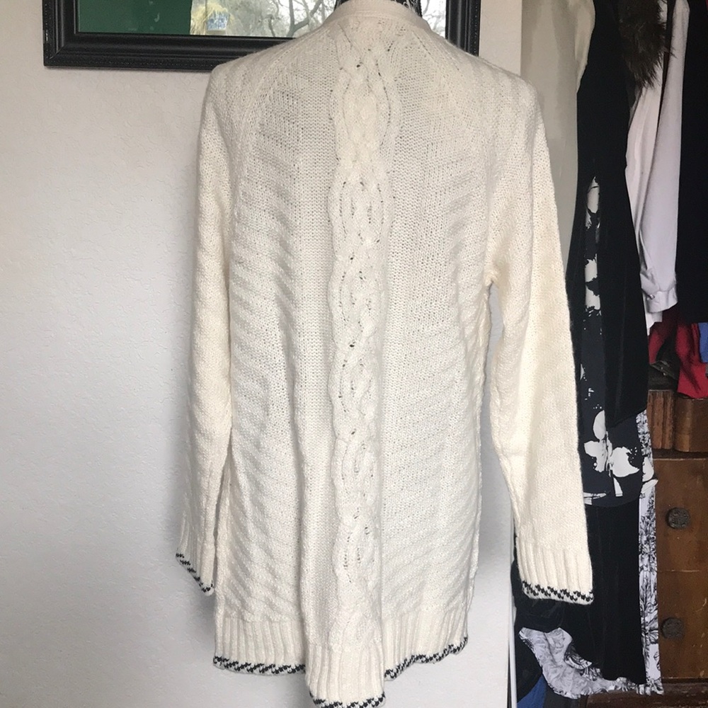 Back Braid Open Front Cardigan - Picture 4 of 5